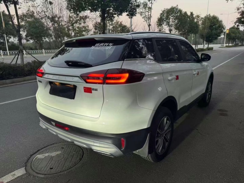 邵阳21年吉利博越5