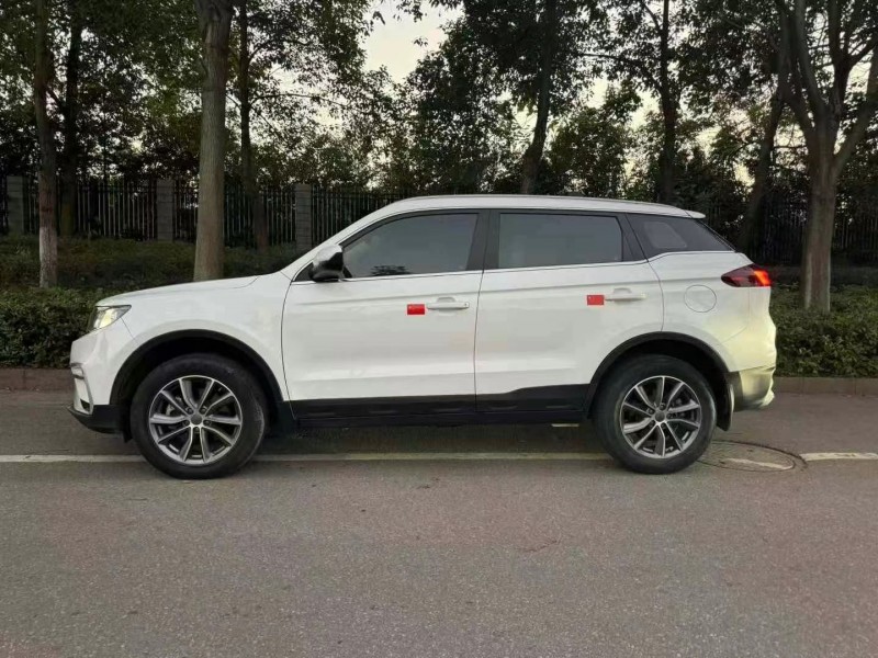 邵阳21年吉利博越7