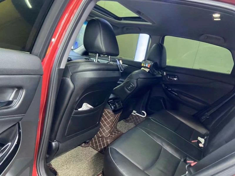 广州17年本田思铂睿4