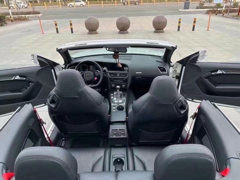 枣庄14年奥迪RS56