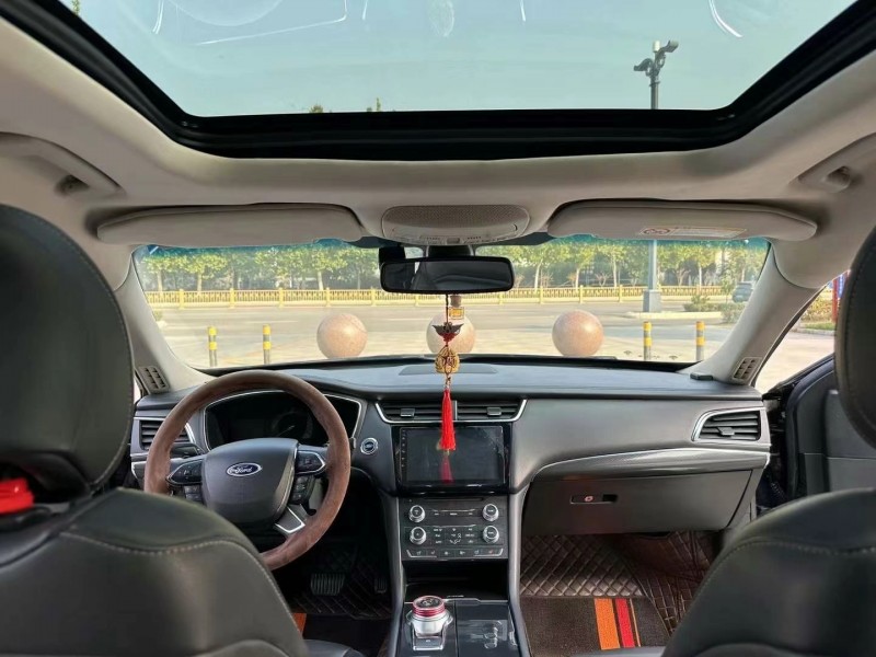 枣庄18年福特金牛座6