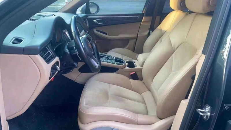 广州19年保时捷Macan4