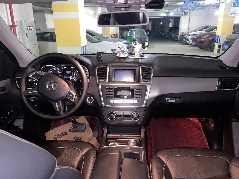 成都13年奔驰ML3