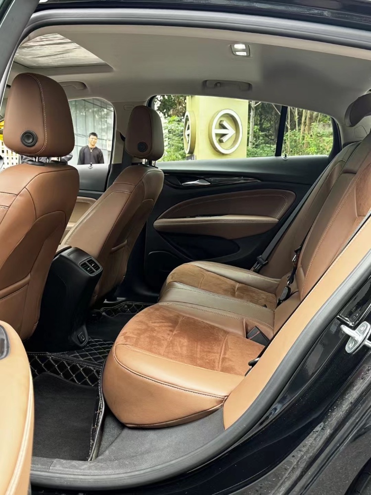 成都23年别克君威4