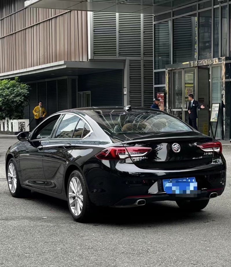 成都23年别克君威6