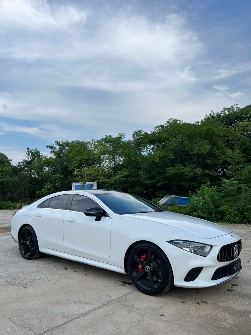 武汉19年奔驰CLS3