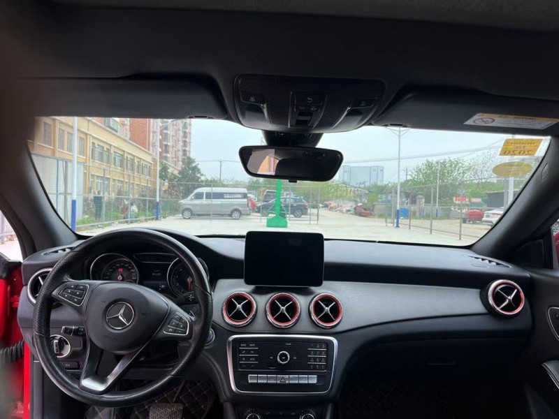 武汉19年奔驰CLA5