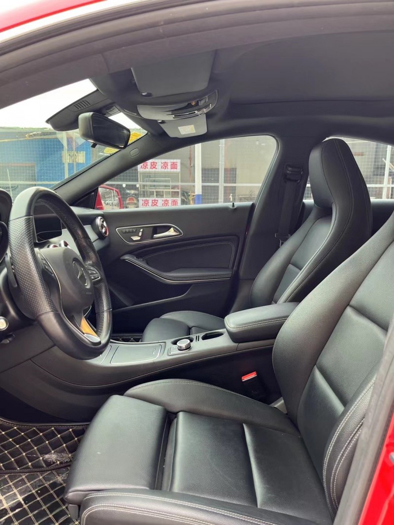 武汉19年奔驰CLA7