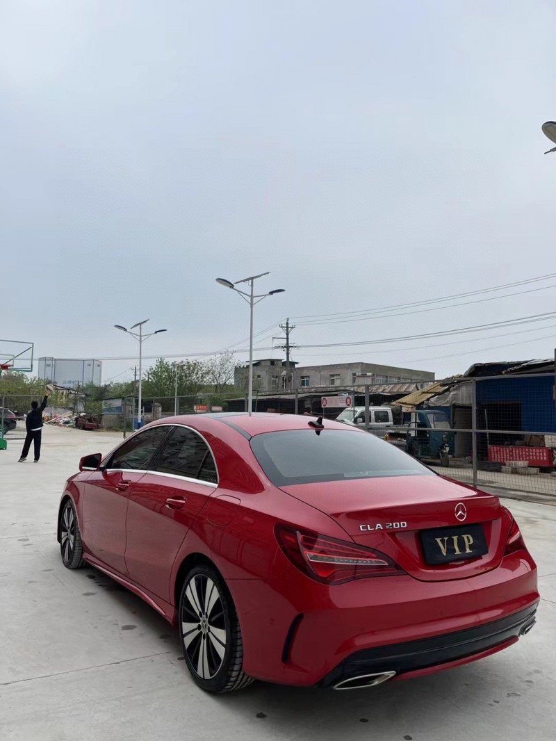 武汉19年奔驰CLA8
