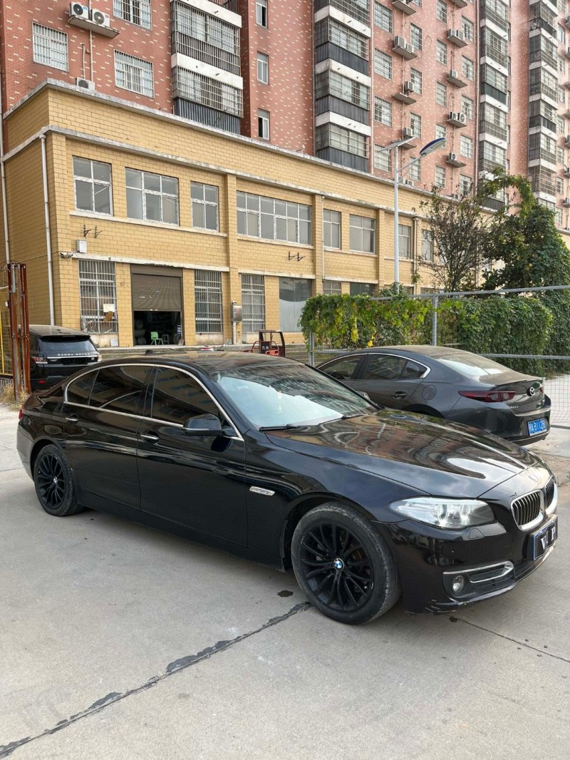 武汉17年宝马5系3