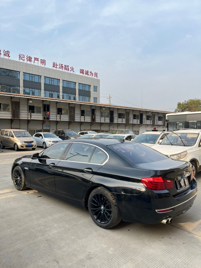武汉17年宝马5系4