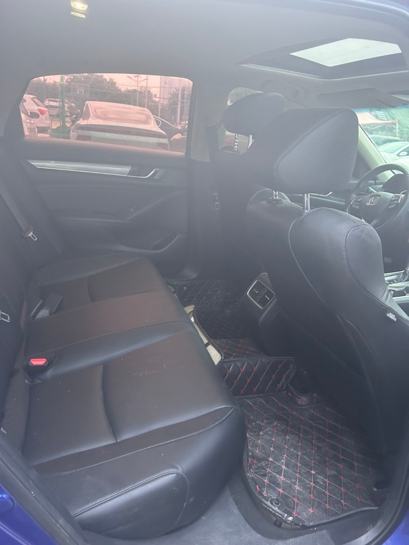 武汉19年本田雅阁4