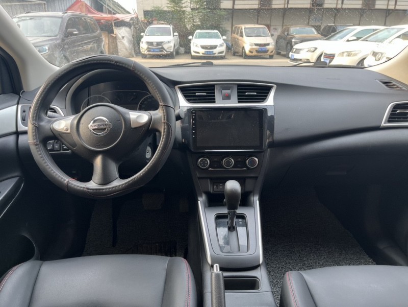 武汉19年日产轩逸5