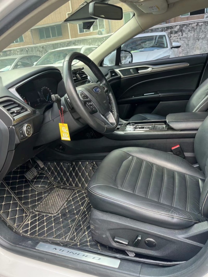 广州17年福特福克斯5