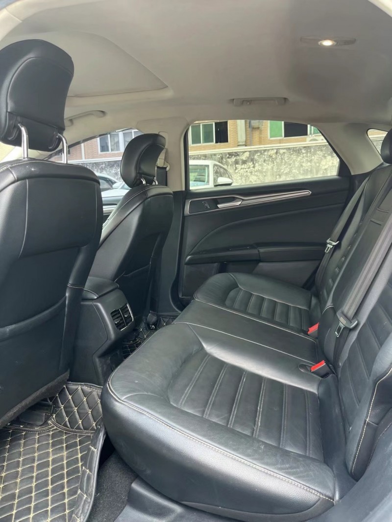 广州17年福特福克斯8