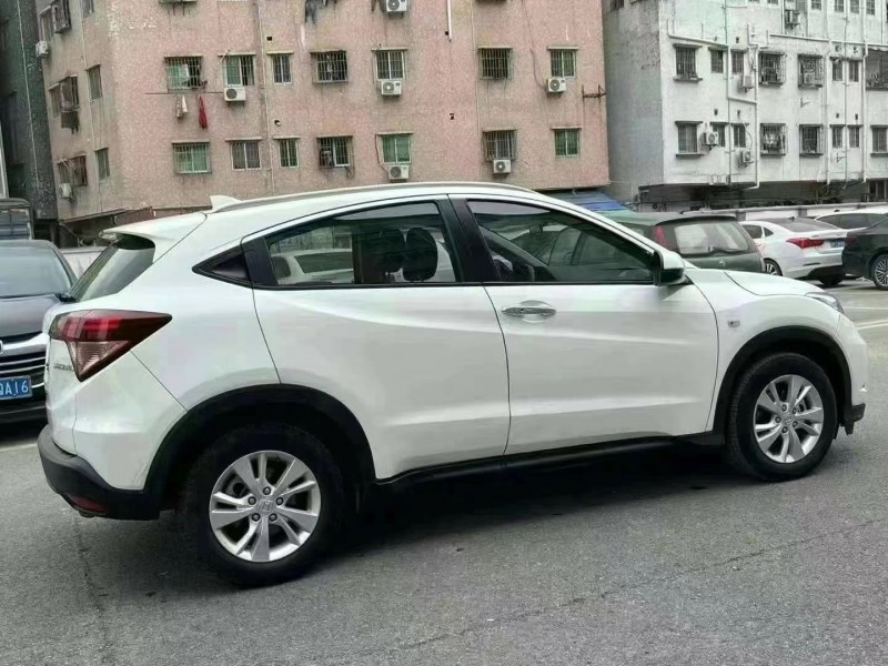 广州19年本田缤智9