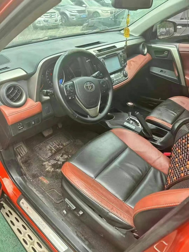 广州14年丰田RAV4荣放7