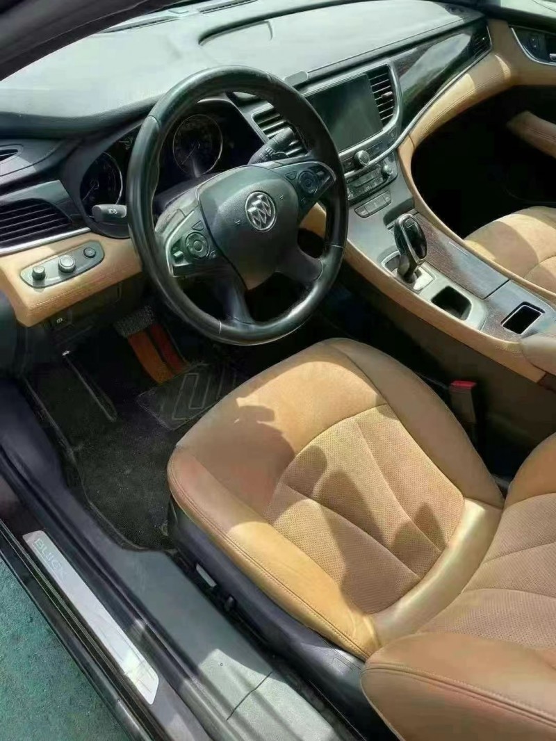 广州17年别克君越4