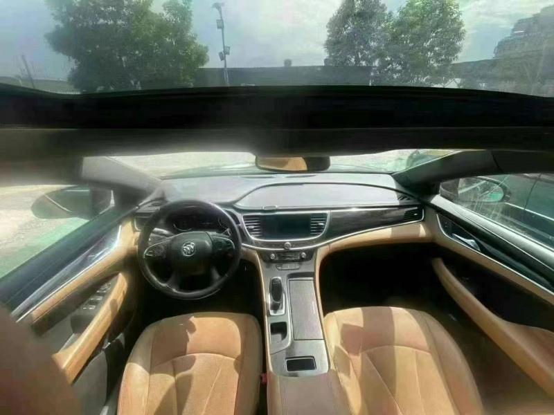 广州17年别克君越6