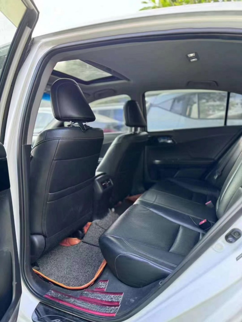 广州17年本田雅阁4