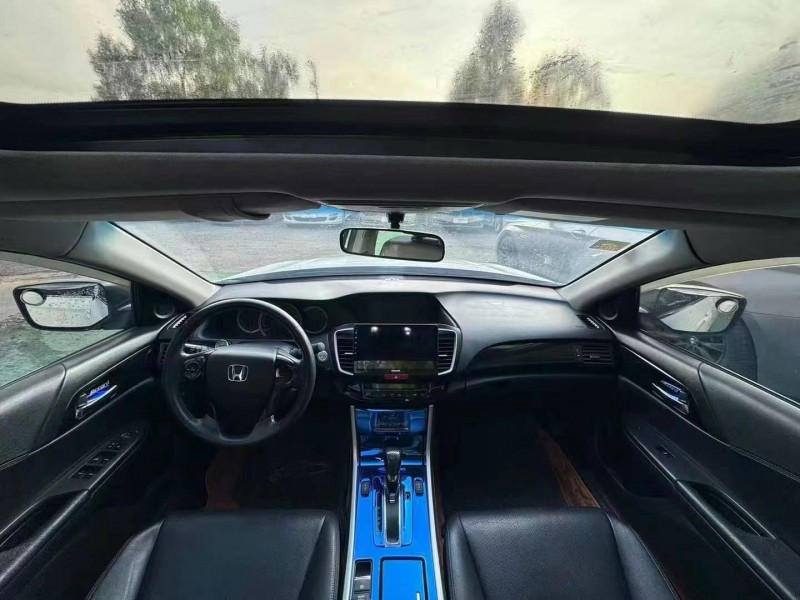 广州17年本田雅阁6