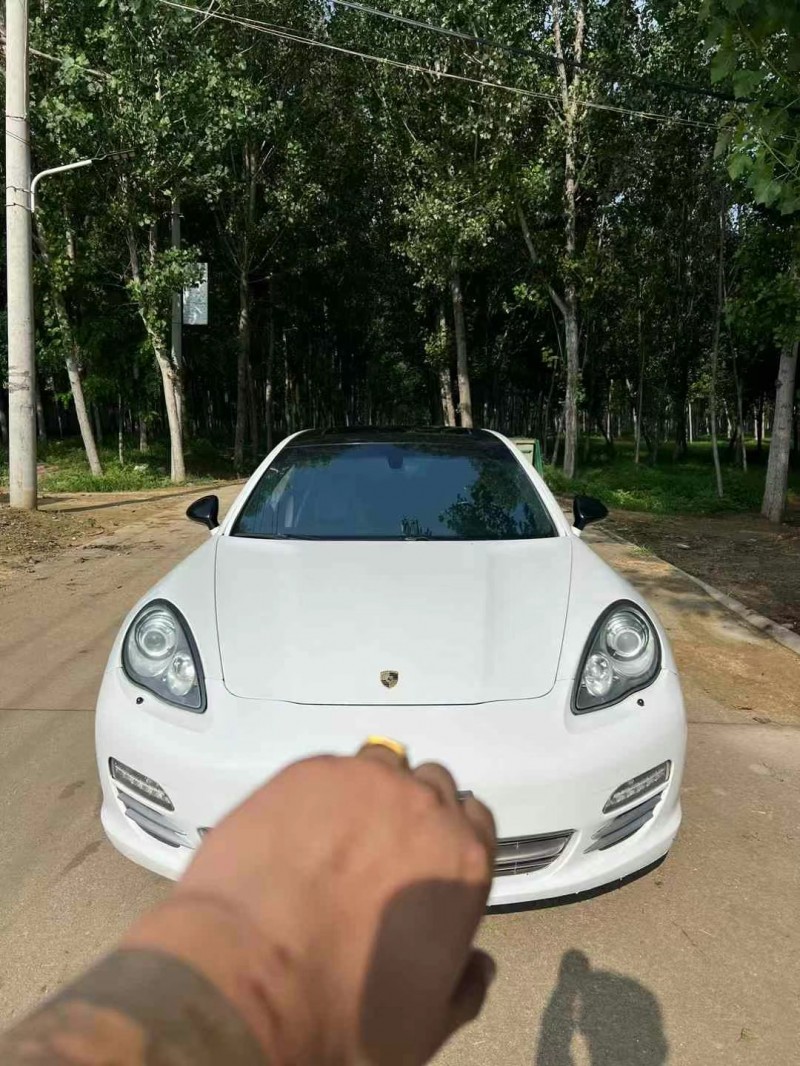 泰安13年保時捷帕拉梅拉1