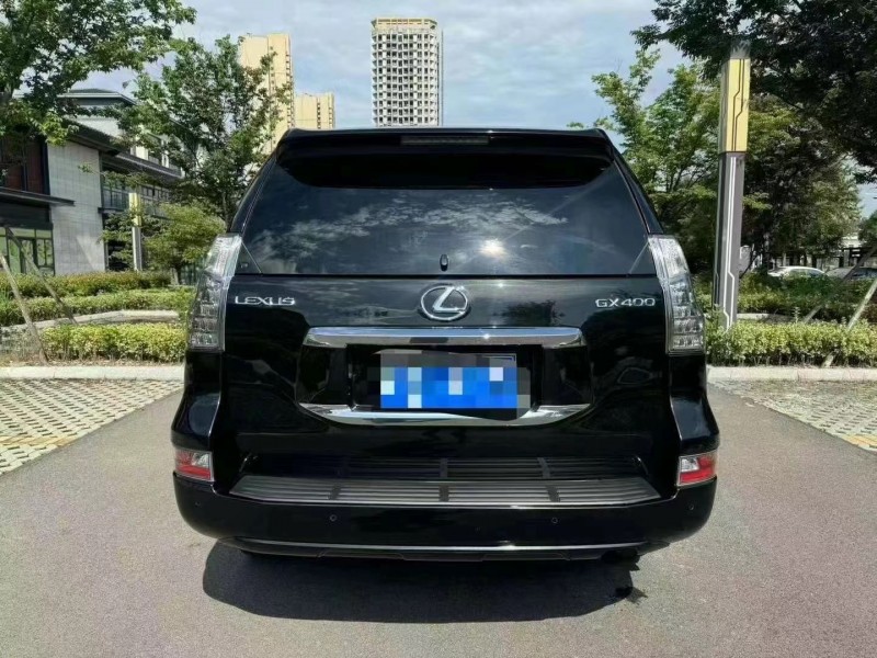 济宁13年雷克萨斯GX9