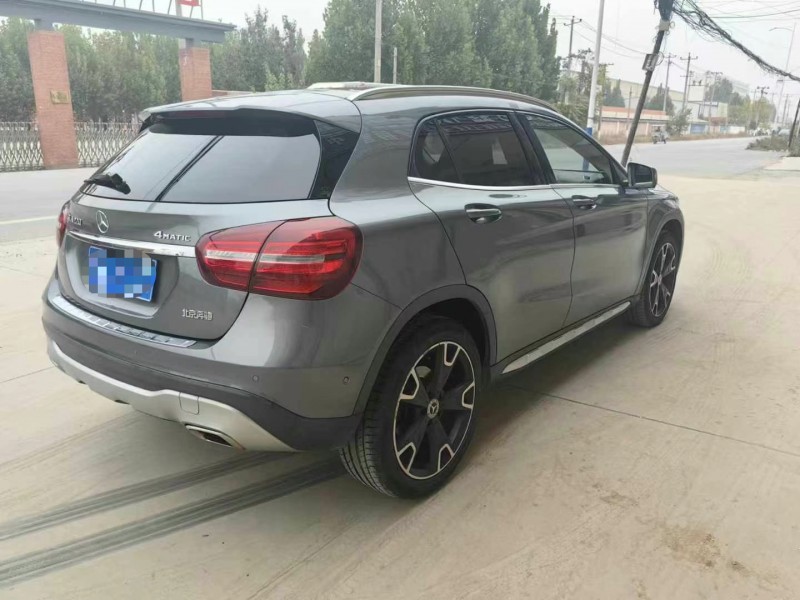 保定19年奔驰GLA4