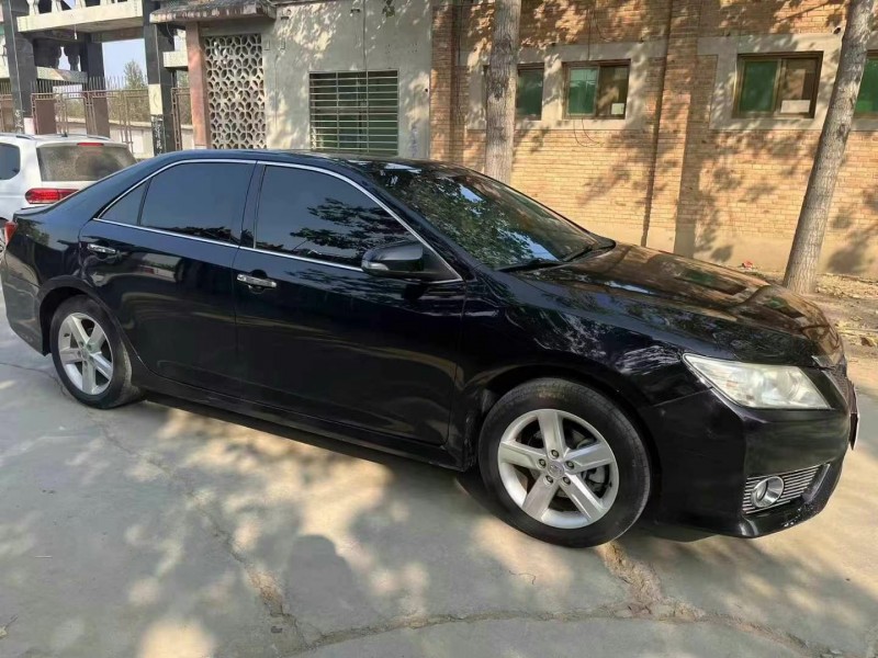 保定14年丰田凯美瑞3