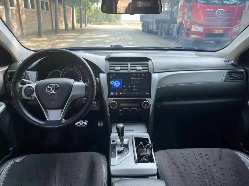 保定14年丰田凯美瑞8