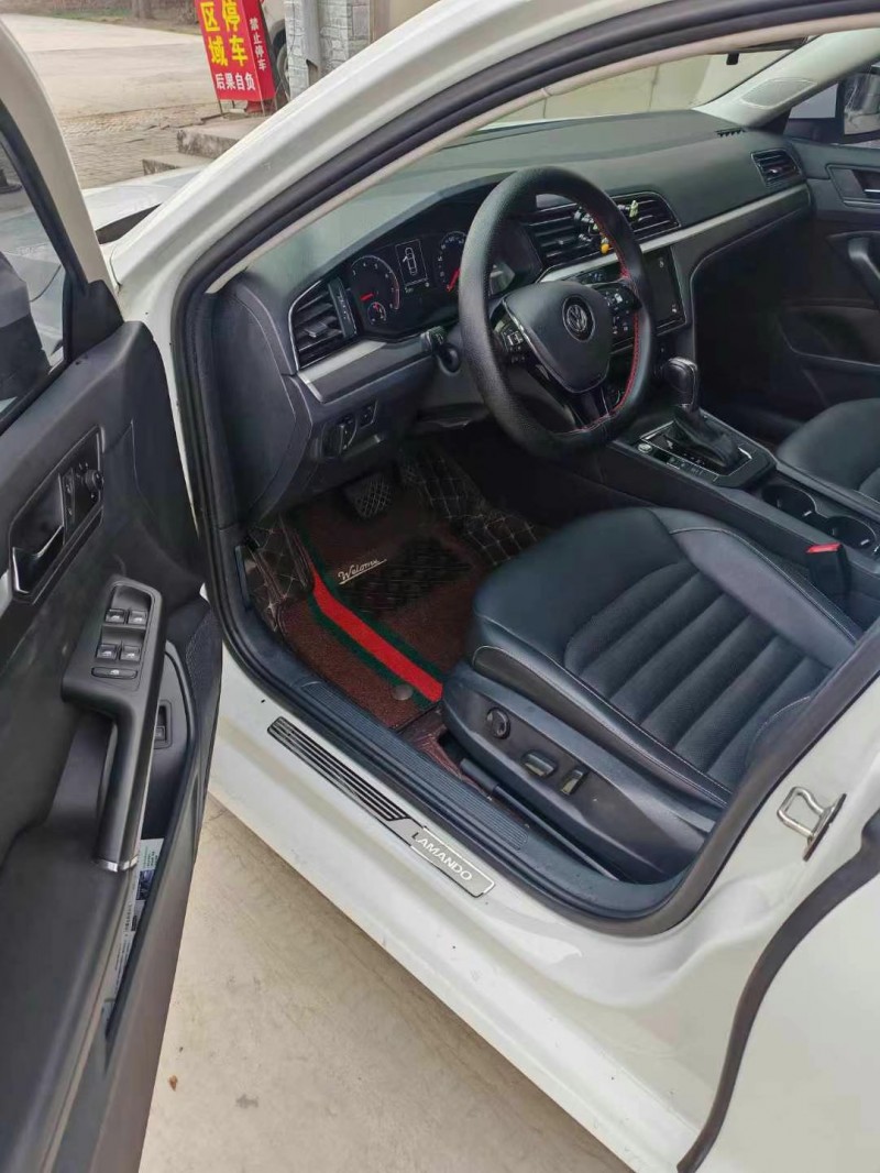 保定19年大众凌渡5