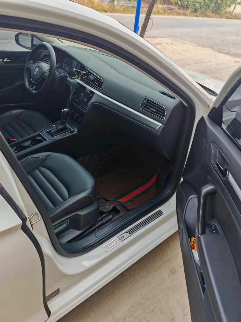 保定19年大众凌渡7