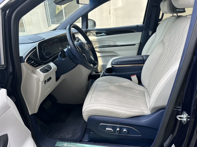 青岛21年别克艾维亚3