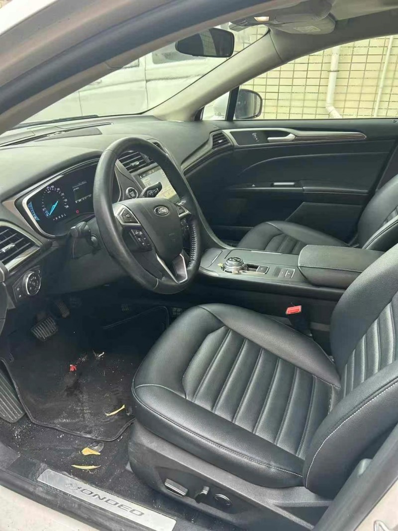 东莞20年福特蒙迪欧4