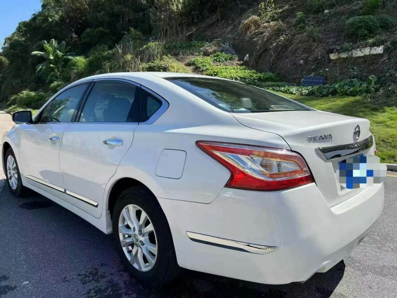 龍巖15年日產天籟7