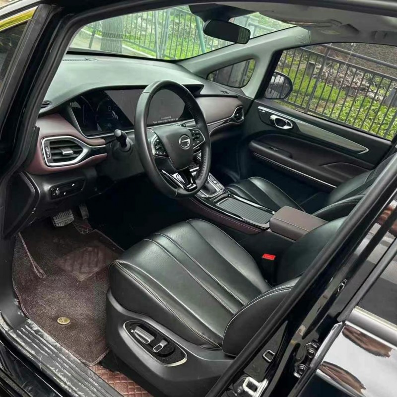 成都23年传祺M64