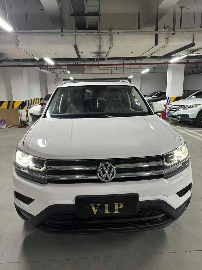 成都19年大众途岳1