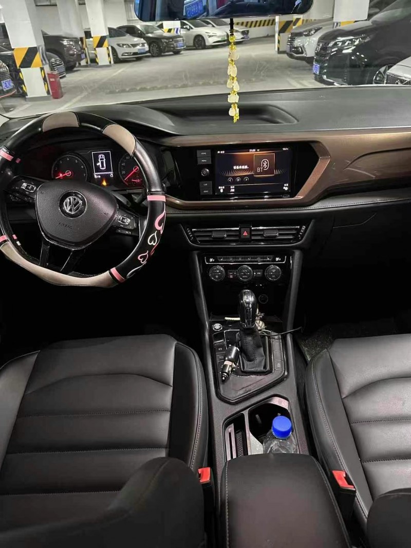 成都19年大众途岳5