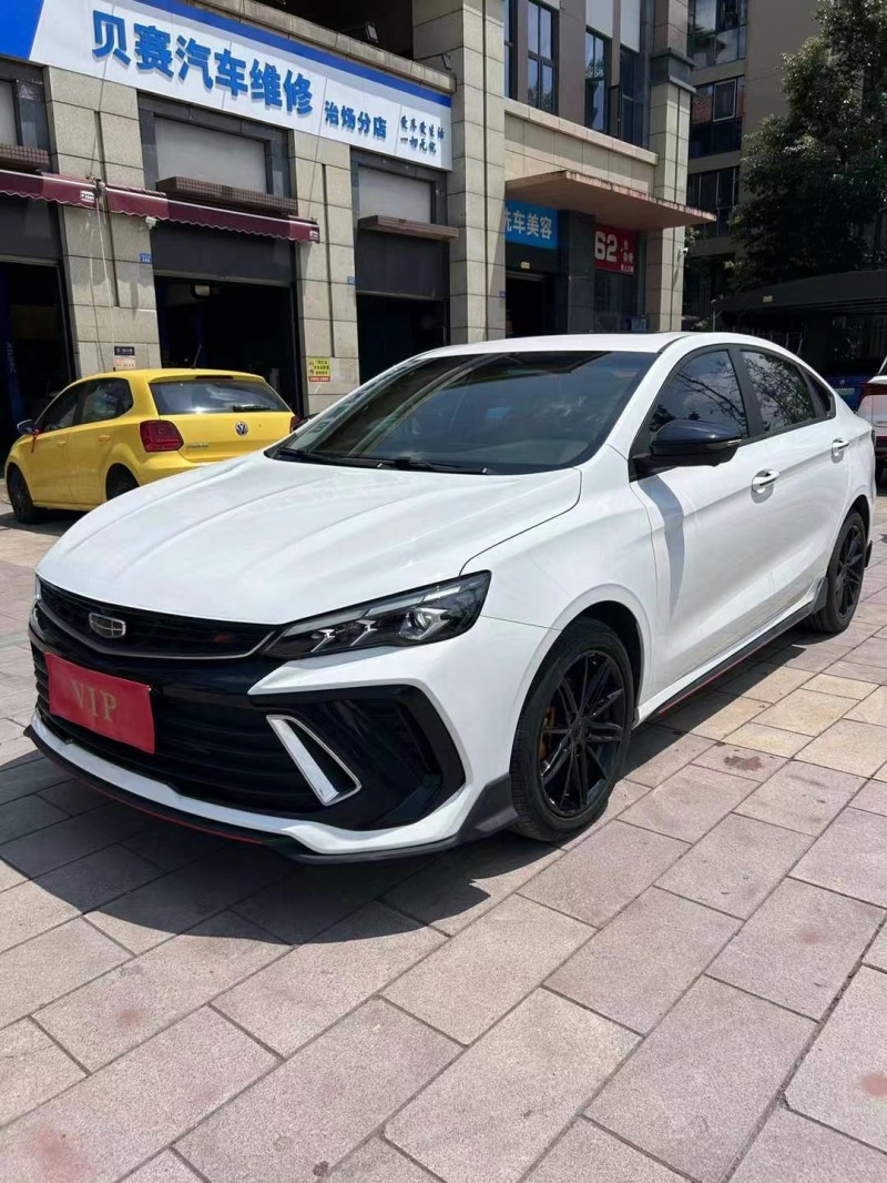 成都22年吉利缤瑞2