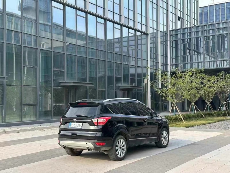 青岛18年福特翼虎4