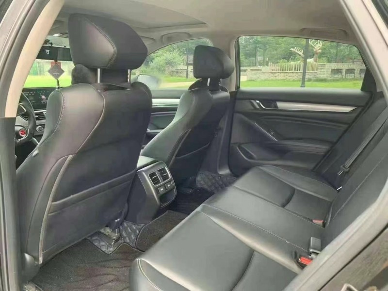 广州22年本田雅阁4