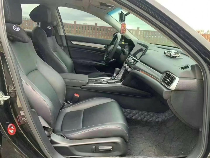 广州22年本田雅阁6