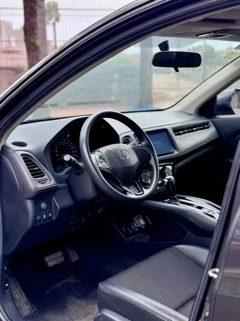 广州20年本田缤智8
