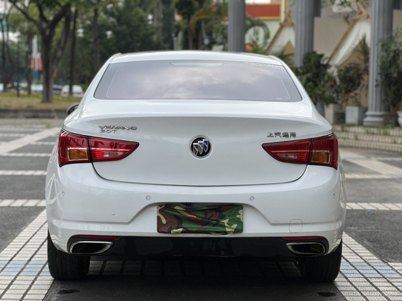 东莞16年别克威朗9