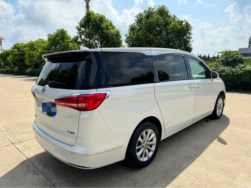 盐城19年别克GL84