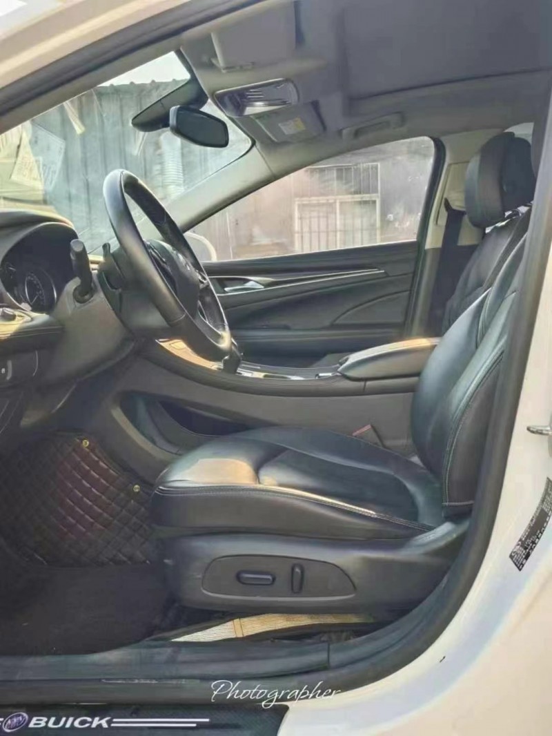 济宁18年别克君越9