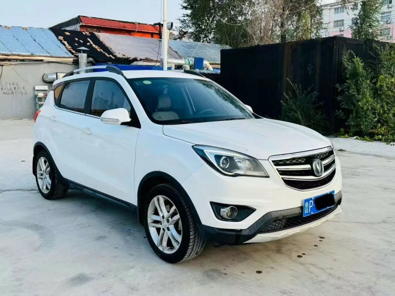 泰安17年長安汽車CS353