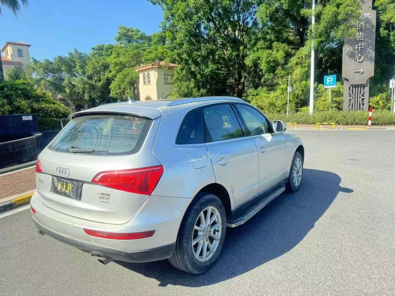 广州11年奥迪Q57