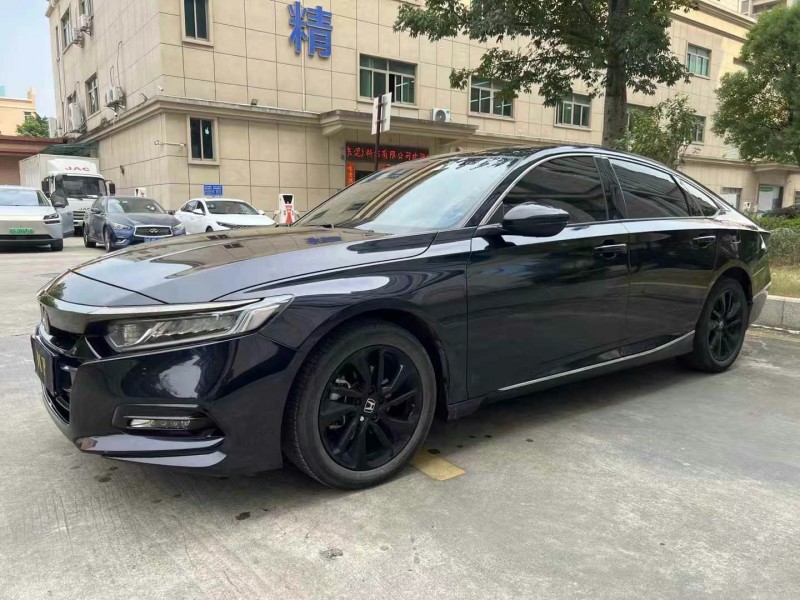 东莞21年本田雅阁2