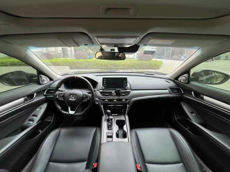 东莞21年本田雅阁5